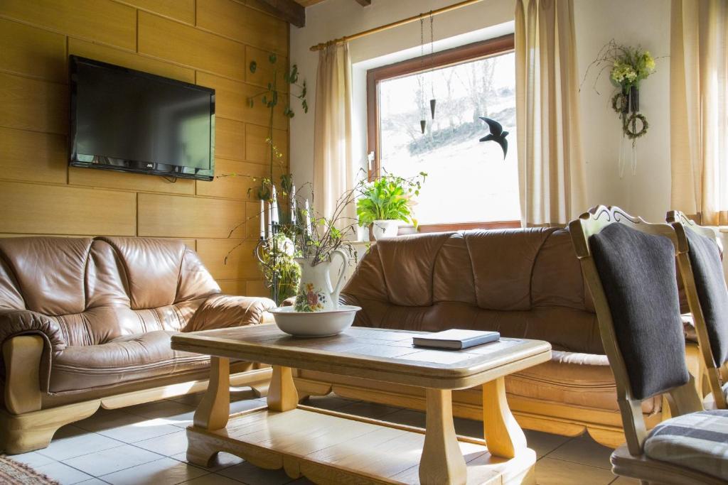 Hotel-Pension-Waldblick Garni Gittersdorf エクステリア 写真