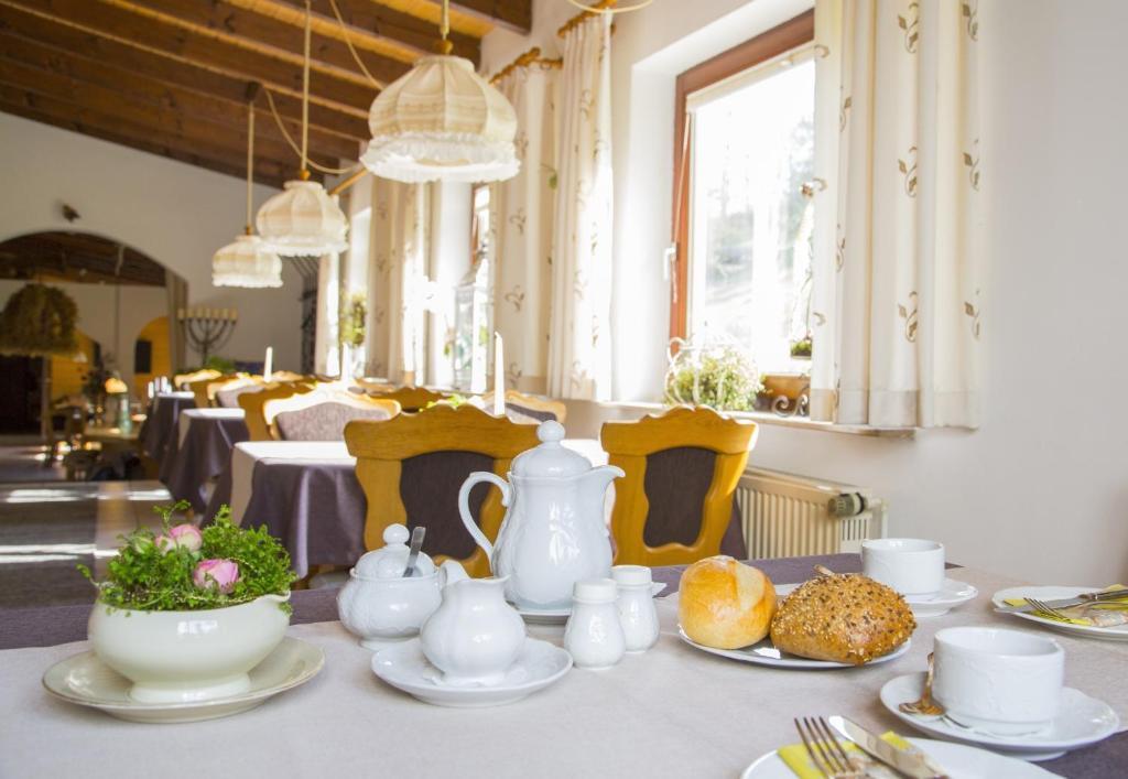 Hotel-Pension-Waldblick Garni Gittersdorf エクステリア 写真
