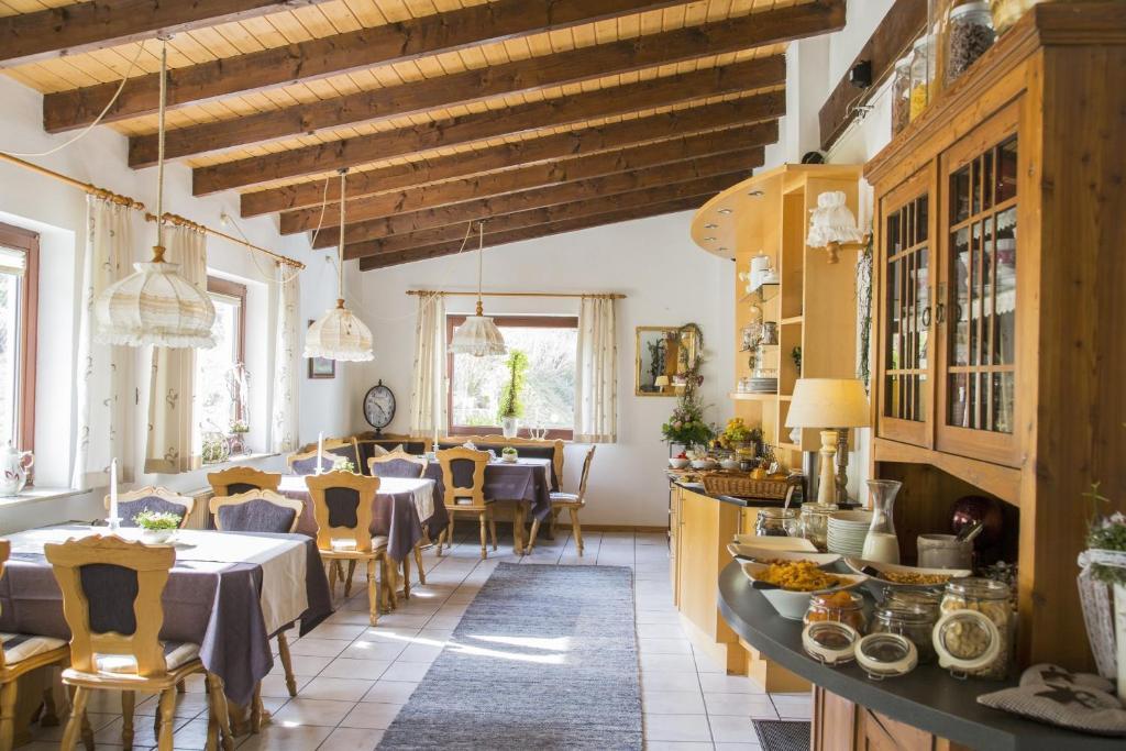 Hotel-Pension-Waldblick Garni Gittersdorf エクステリア 写真